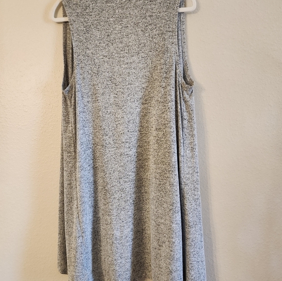 Olivia Sky Long Open Front Gray Shawl Sweater Women's Size M Soft Poncho Shrug - Picture 5 of 10